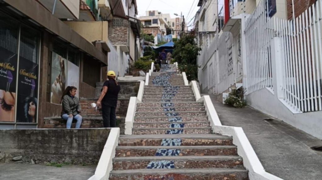 Las escalinatas del sector fueron intervenidas.