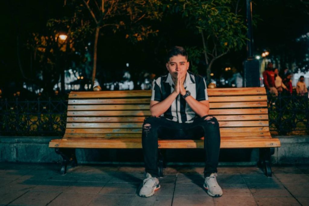 Todas sus canciones son inéditas, entre ellas “No vuelvas”, “Ansiedad” y “Por ti”.