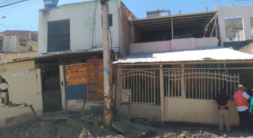 El mal estado de las residencias es evidente y aumenta la preocupación de sus propietarios.