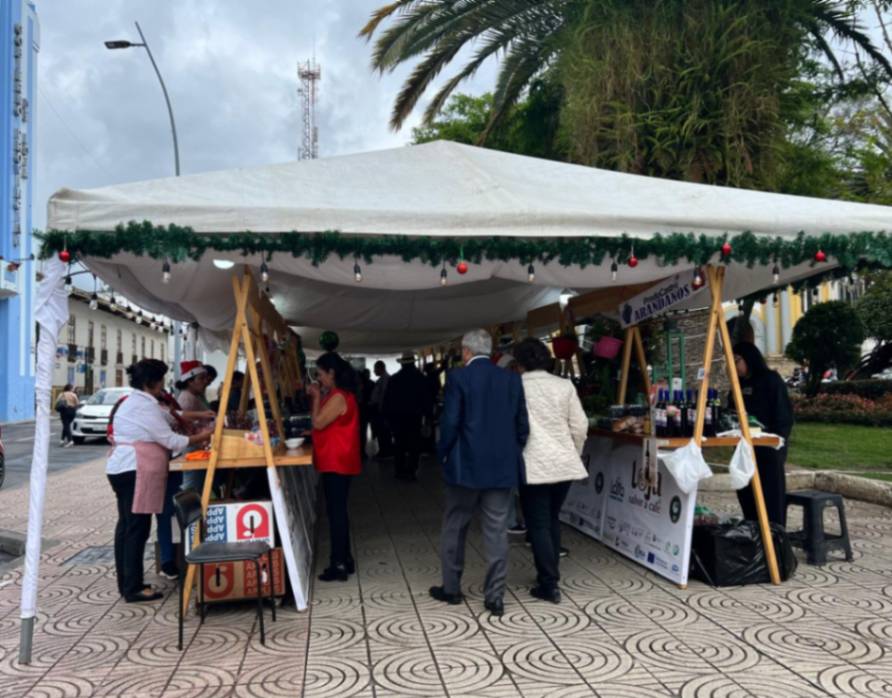 Los emprendimientos ofrecen una variedad de productos típicos de la temporada.