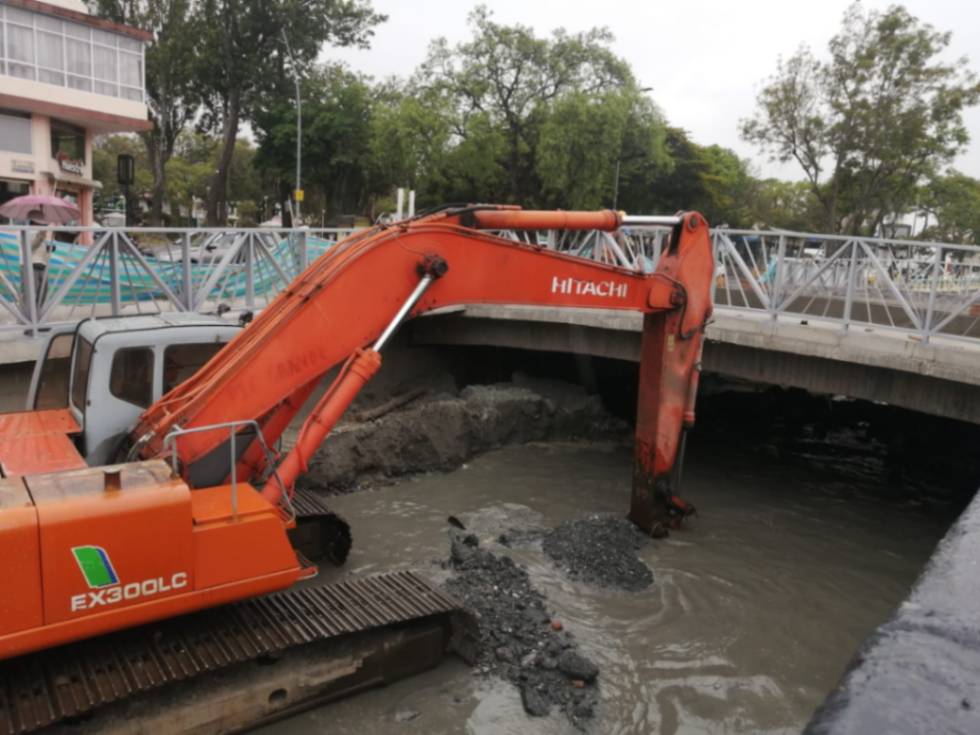 Según un comunicado del Municipio, el puente de la calle Imbabura funcionará este mes y que se ejecutarán trabajos complementarios.