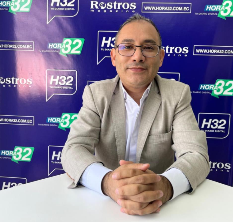 Paúl Cueva Luzuriaga, precandidato a la Alcaldía de Loja.