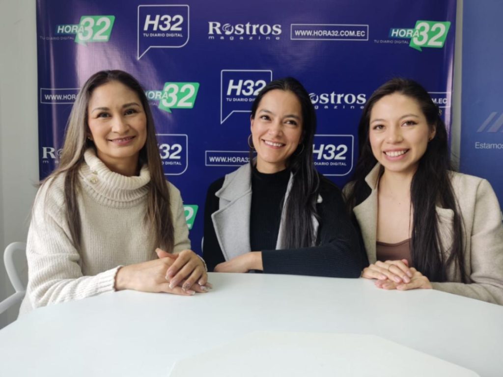 Tania María Román, Lina Marcela Carmona y Ana Cristina Merino invitan a la ciudadanía a adquirir sus artículos.