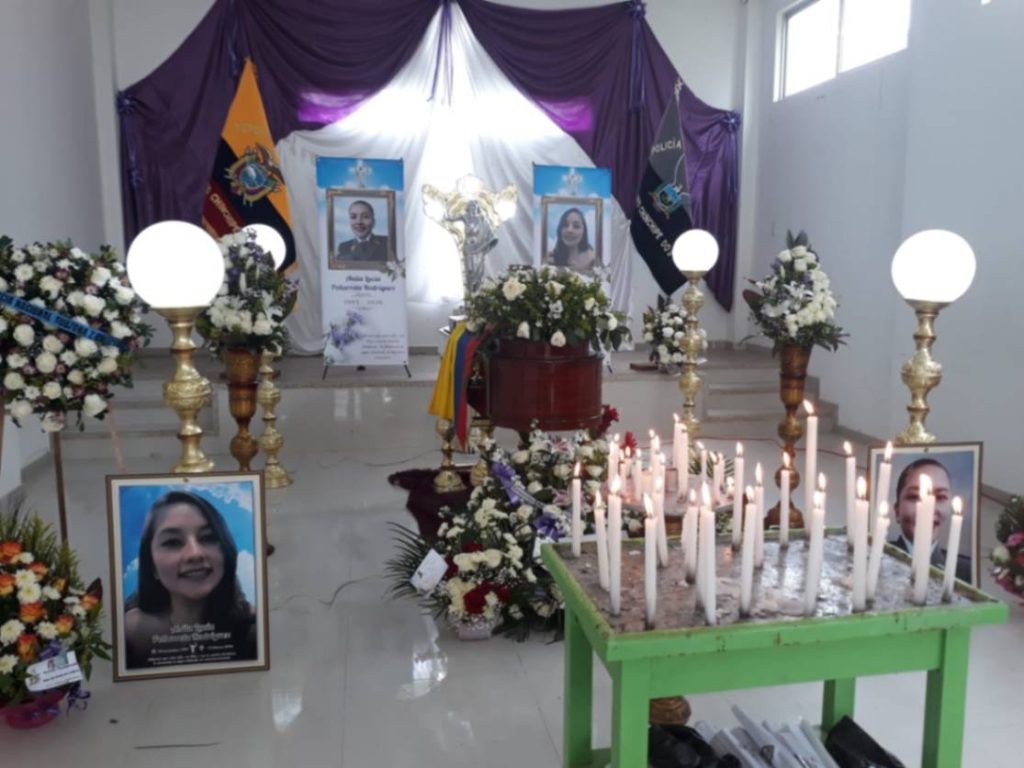 En la ciudad de Zumba se levantó una capilla ardiente donde fue velada la profesional.