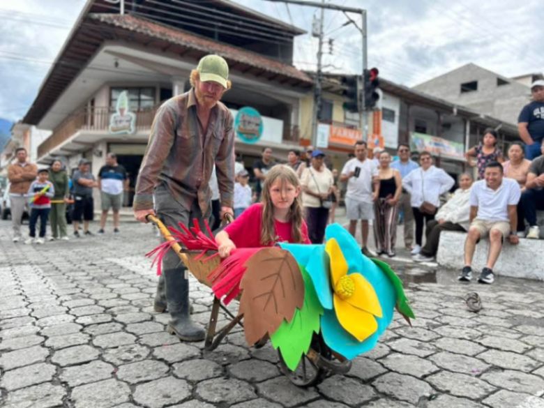 Los ciudadanos extranjeros participaron activamente en los juegos tradicionales. 
