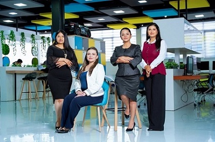 La participación femenina se consolida como un motor clave para el progreso académico y científico.