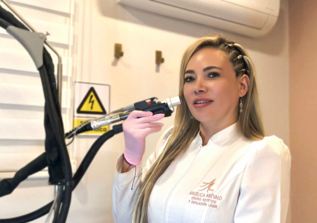 Considera que la formación continua y la innovación son claves para mantenerse y crecer en el sector.