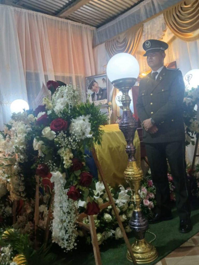 Su partida repentina se produjo a los 23 años de edad, en Guayaquil.