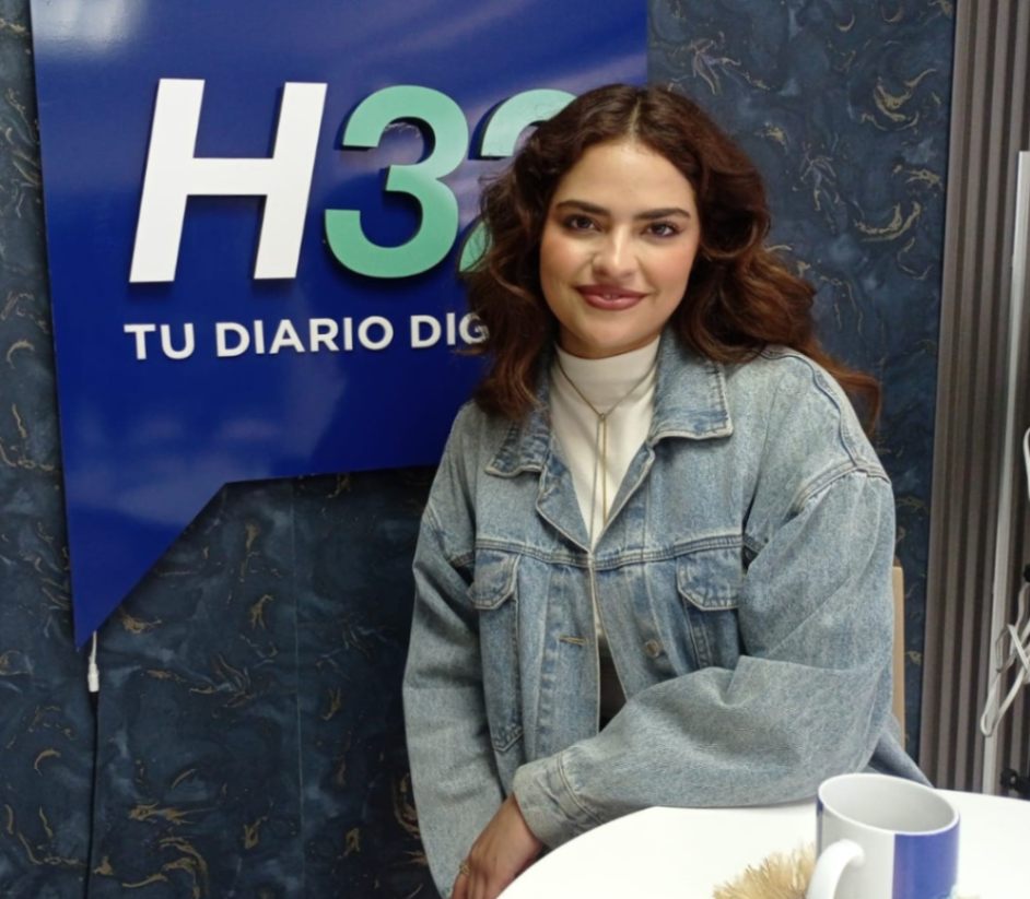 La cantante Nicky Dumas tiene 24 años y es de la ciudad de Cuenca.