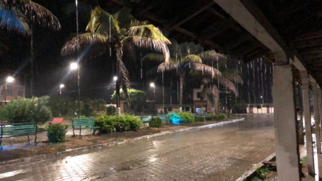 La tarde y noche del último miércoles, 15 de abril de 2026, cayó una fuerte lluvia en la parroquia Garzareal.