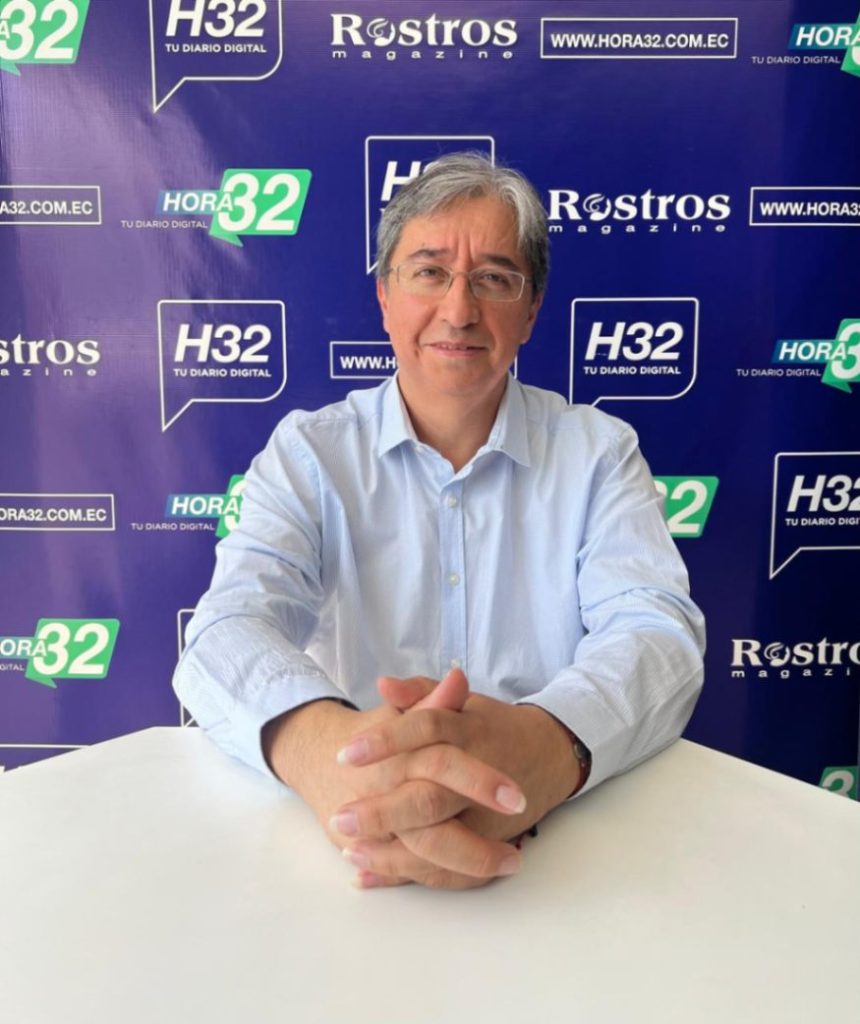 Marlon Ramón, docente investigador de la carrera de Economía de la UTPL.