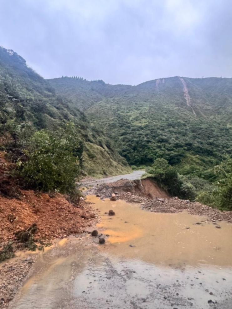 La vía El Cisne-Puente de Ambocas, de alrededor de 20 kilómetros de longitud, no presenta buenas condiciones de transitabilidad. (Fotografía archivo)