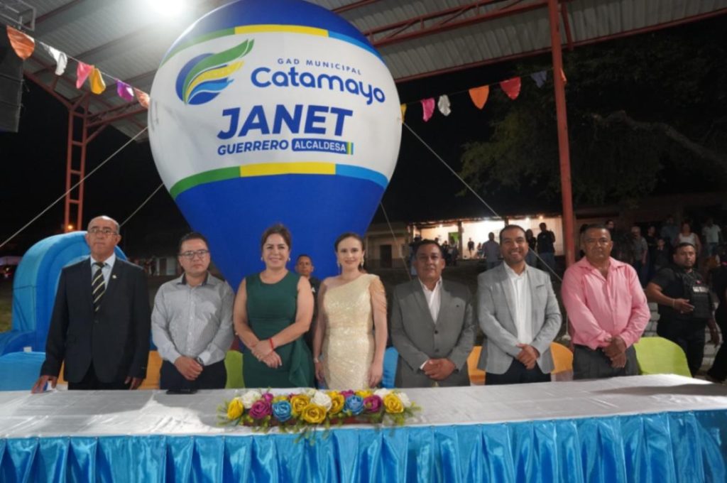 La firma simbólica de la declaratoria oficial como parroquia se cumplió la noche del último sábado, 25 de abril de 2026, en Trapichillo.