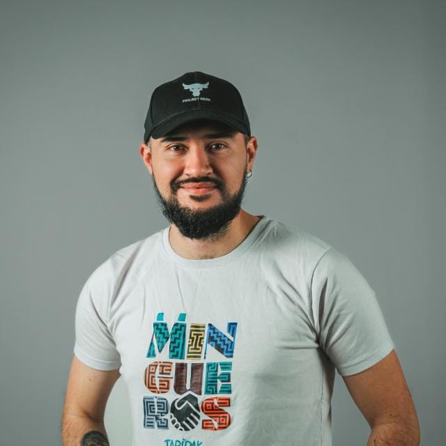 Juan Carlos Palacios Guevara, coordinador del Festival, en la sede Loja.