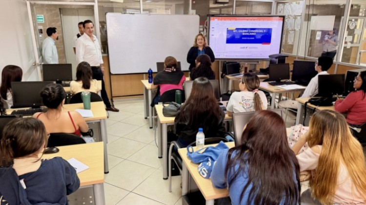 El director ejecutivo del Secap realizó una visita a las instalaciones de la institución en Guayaquil, el 29 de abril de 2026.