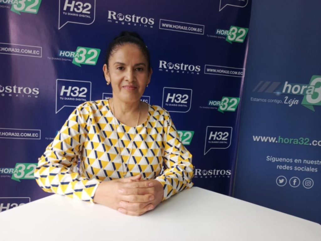 Beatriz Correa Chávez, integrante del movimiento, invita a participar en el retiro católico para matrimonios.