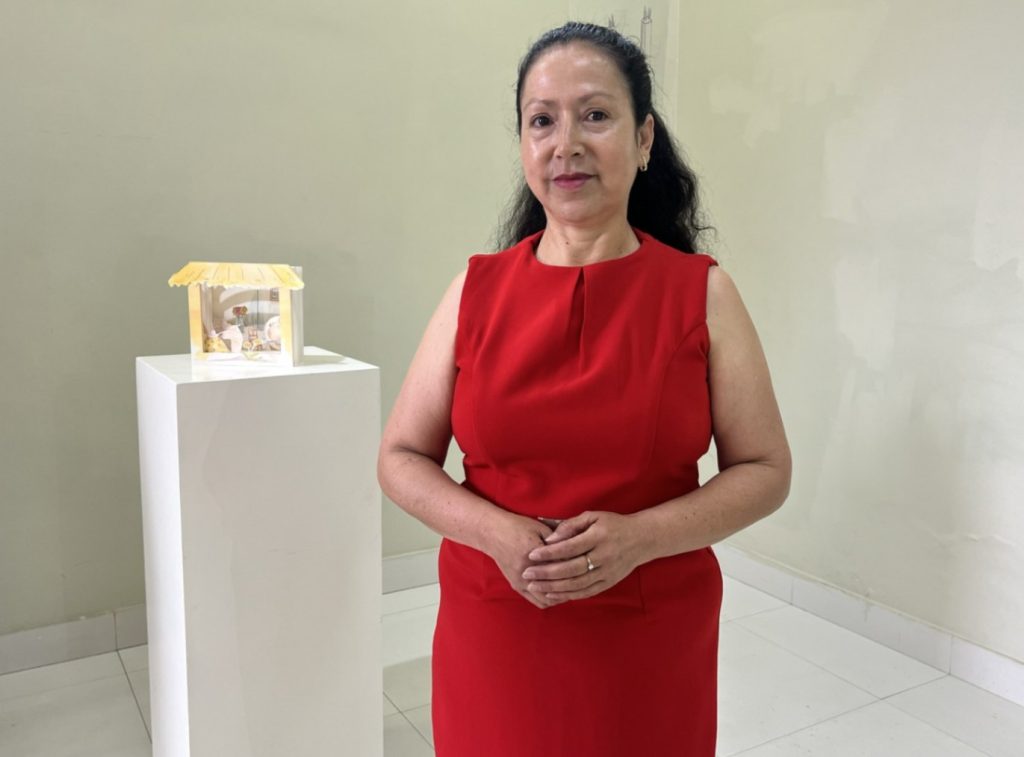 Flor Irene Alvarado Cueva, directora y tallerista de la Escuela de Teatro Bitácora.