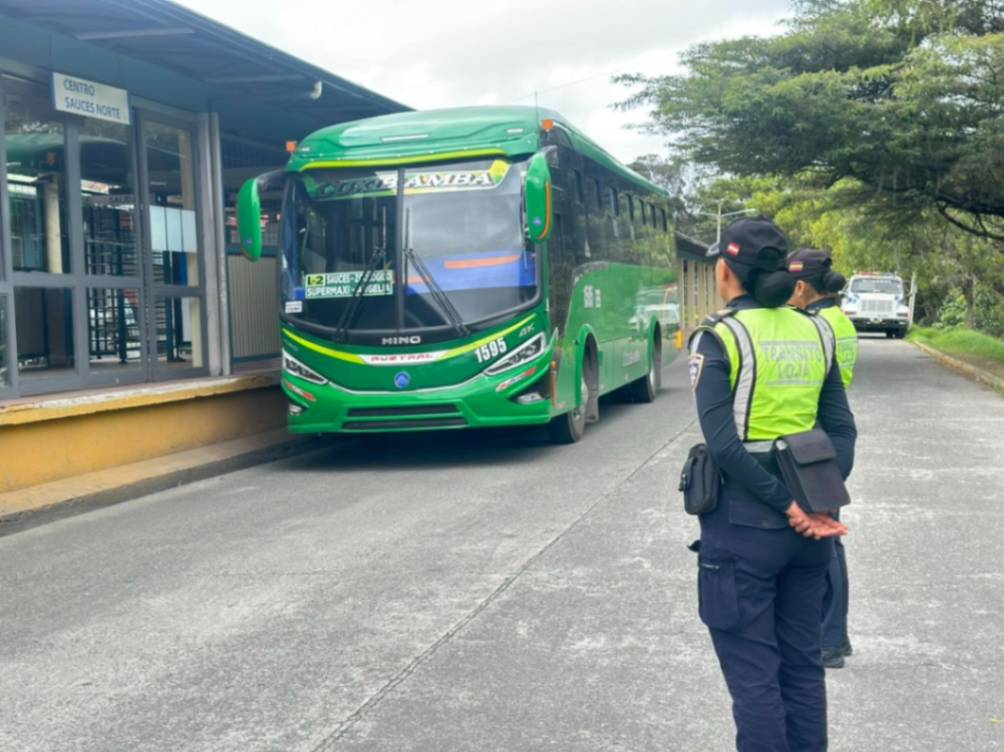 Agentes de la UCOT controlaron que el servicio se brinde de la manera correcta y se cobre el pasaje autorizado.