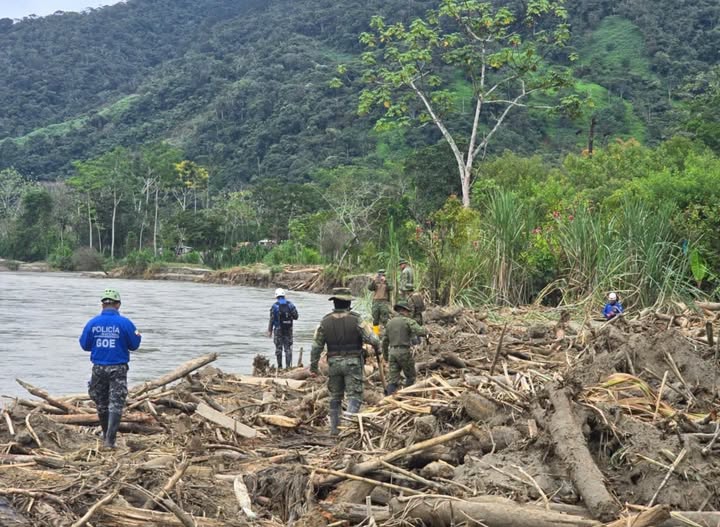 Las tareas continúan a lo largo del río. (Fotografía cortesía: Jonathan Samaniego)