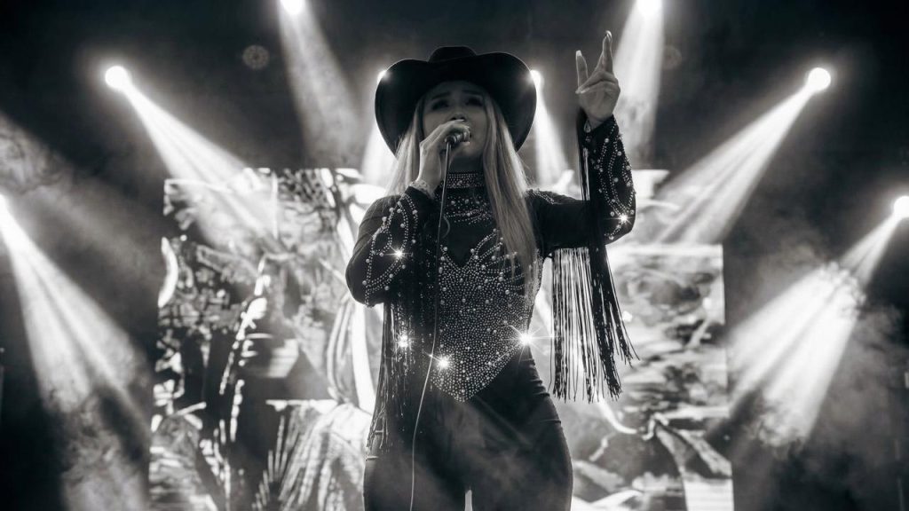 Valerie es conocida artísticamente como “La Voz del Despecho”.