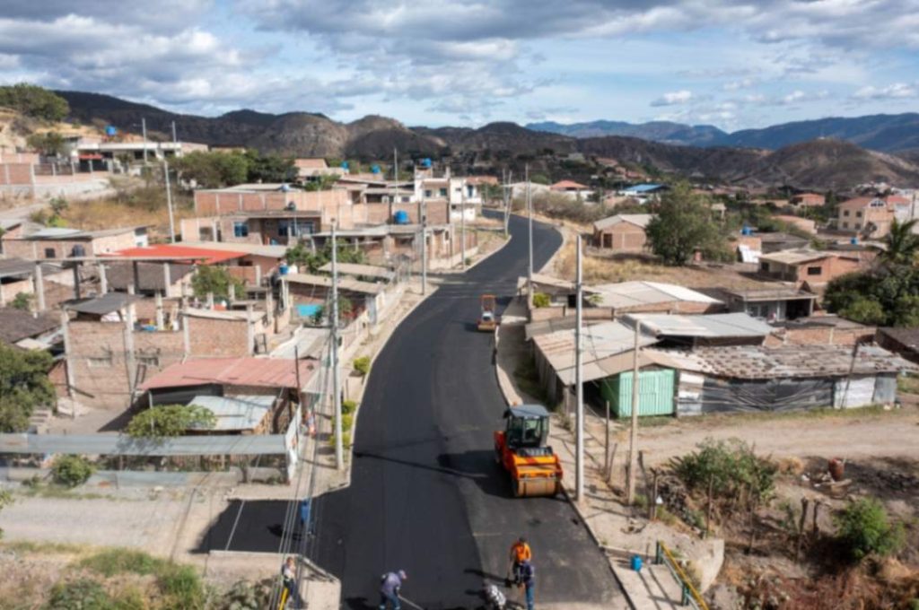 Las obras benefician a las familias y a los ciudadanos que transitan por estos sectores.