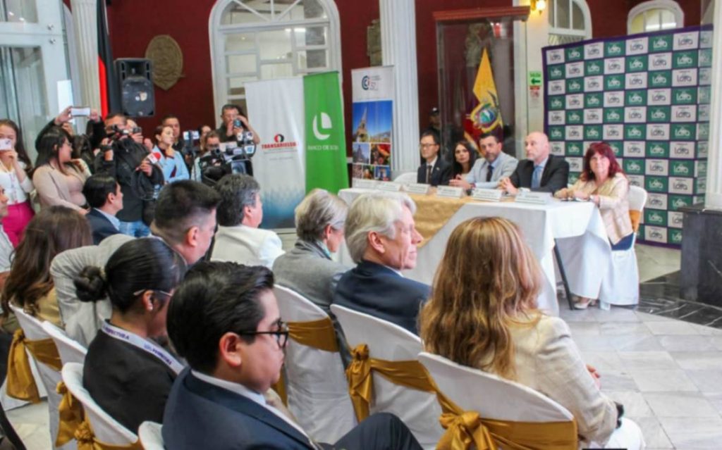 Participantes de ‘Loja Exporta 2026’, este jueves 30 de julio de 2026, en la Prefectura de Loja.