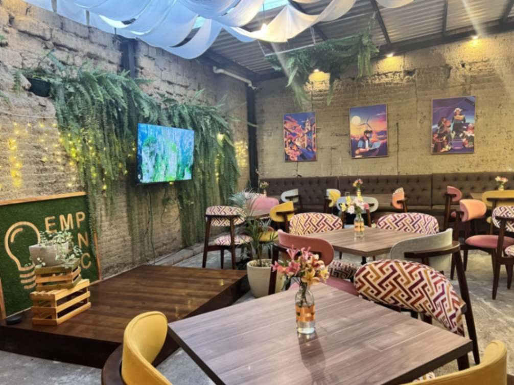 Su diseño está inspirado en los tradicionales patios de Loja.