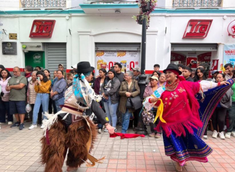 La programación cultural incluye conciertos, presentaciones artísticas, conversatorios y una feria artesanal.