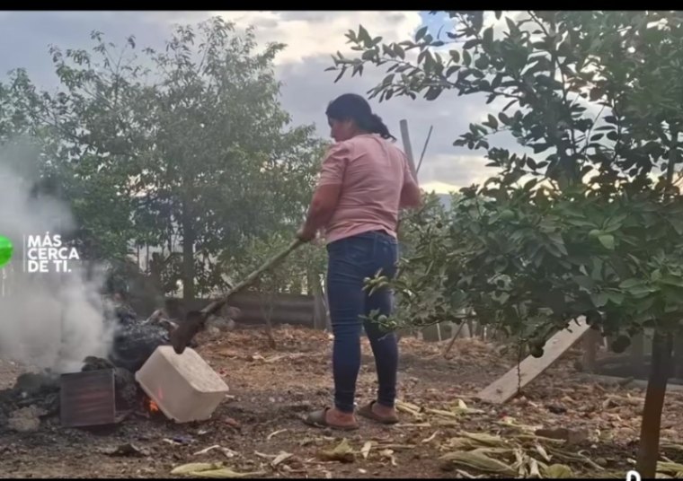 Los afectados como forma de defensa encendieron una fogata para ahuyentar a los animales.