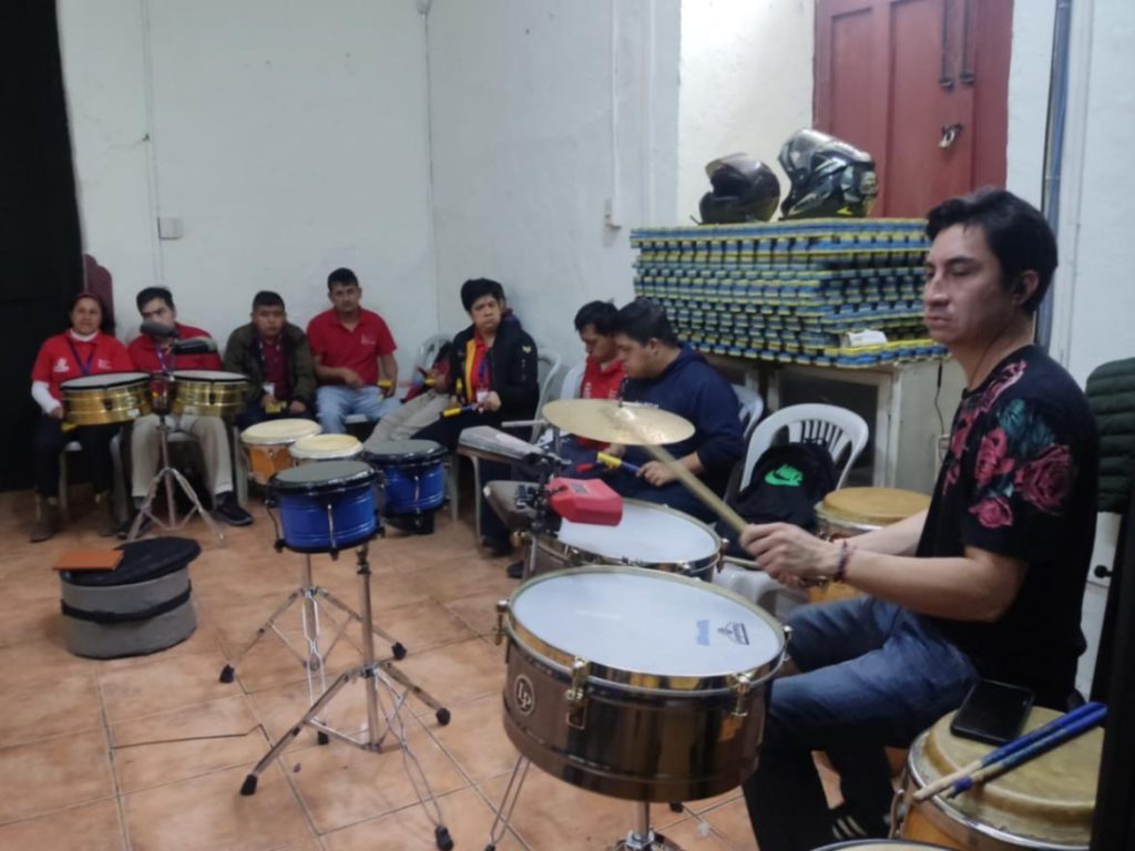 Los ensayos fueron constantes para ofrecer un evento musical que guste a la ciudadanía lojana.