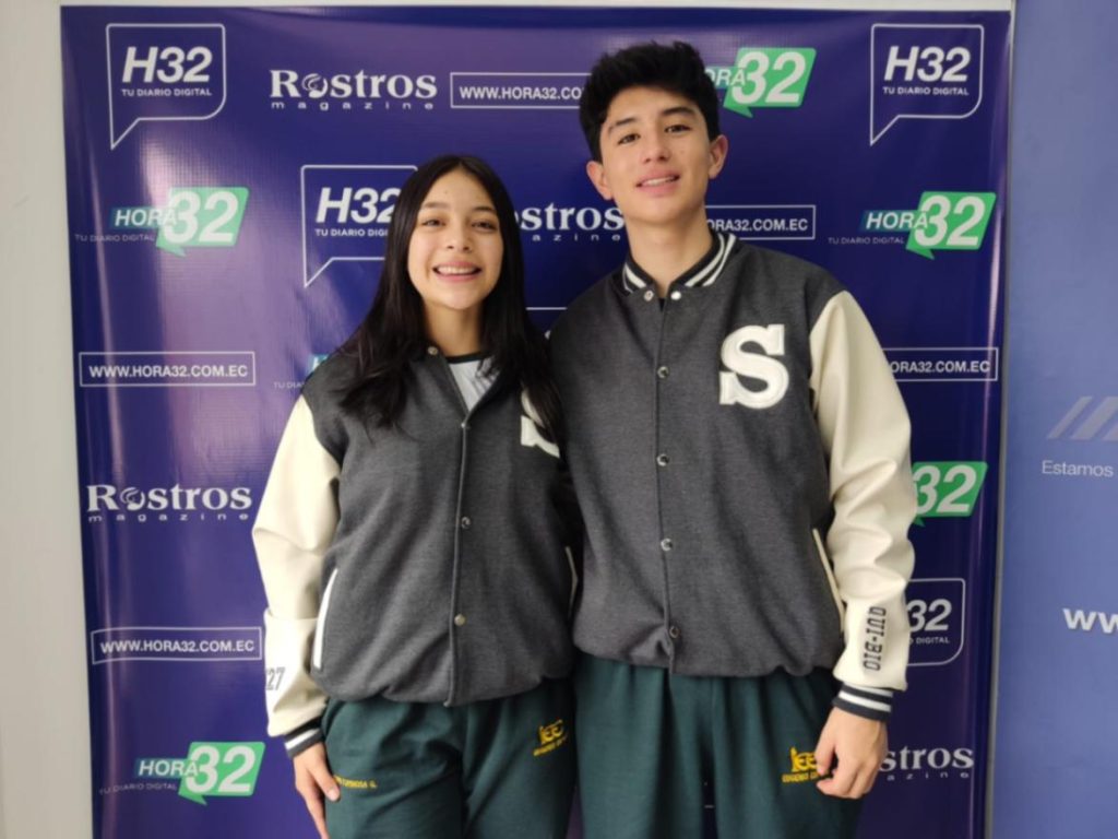 Romina Espinosa Granda y Joel Becerra, alumnos del tercer año de bachillerato, invitan a los jóvenes a participar de la actividad cultural.