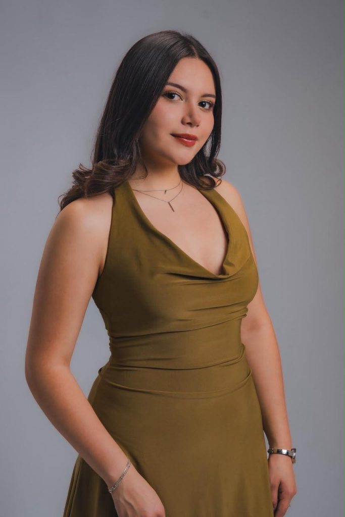 Sofía I, Reina de la Colonia.