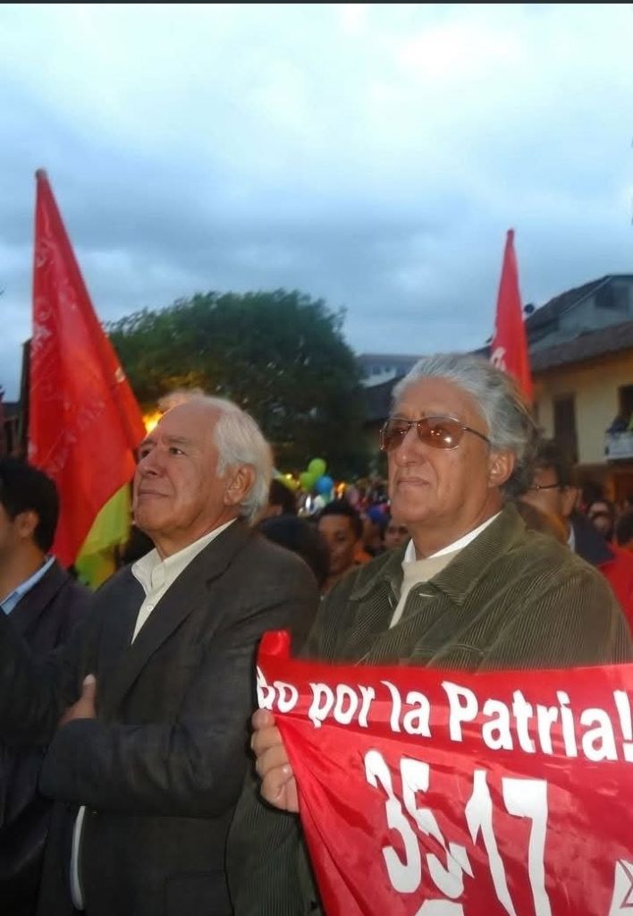 Fausto Maldonado, izquierda, junto a su coideario, el también fallecido hace poco, Stalin Alvear Alvear.
